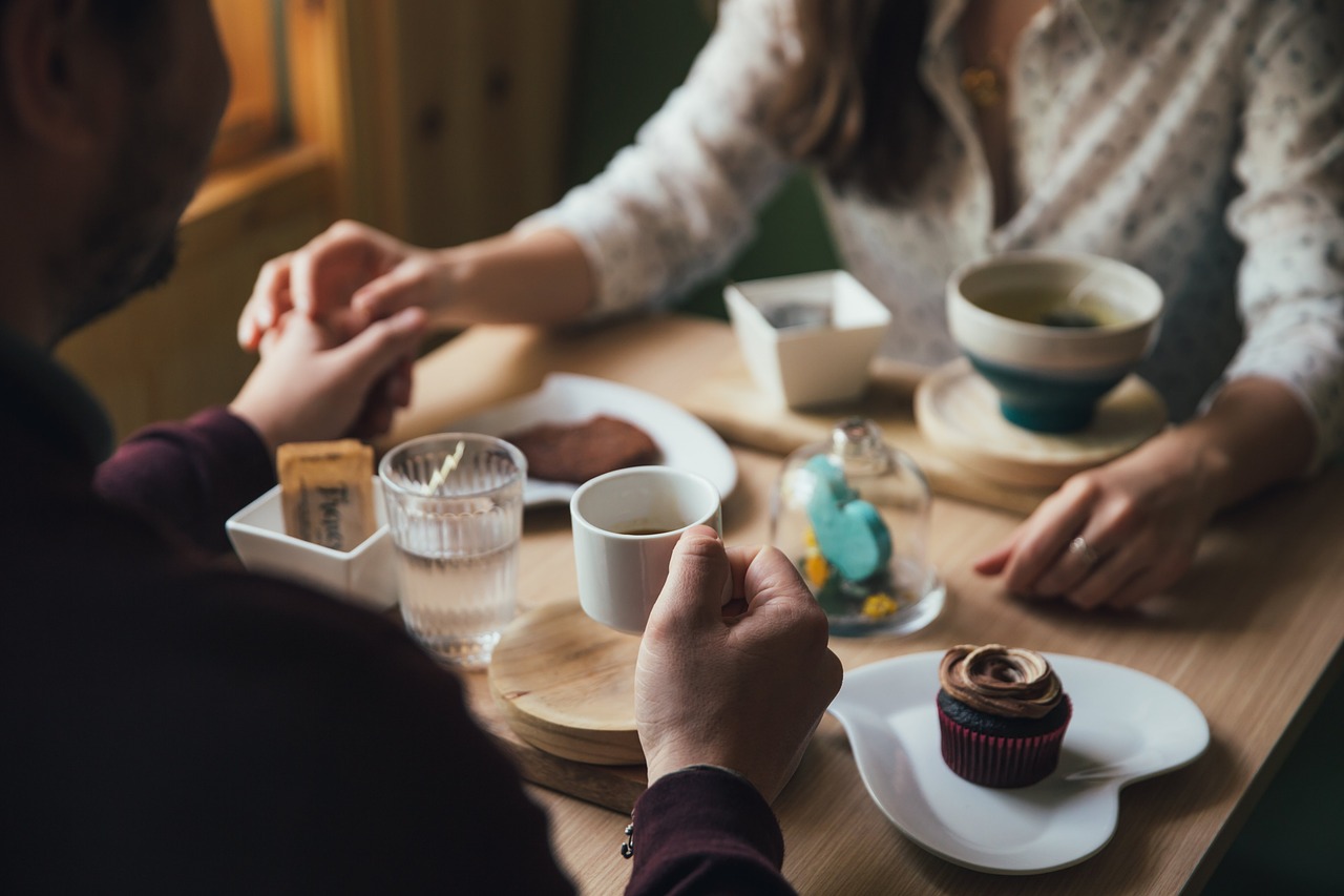 Hvilke smykker burde du tage på, når du skal på restaurantdate?